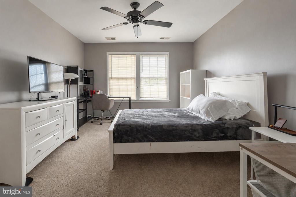124 BURNET CRES
