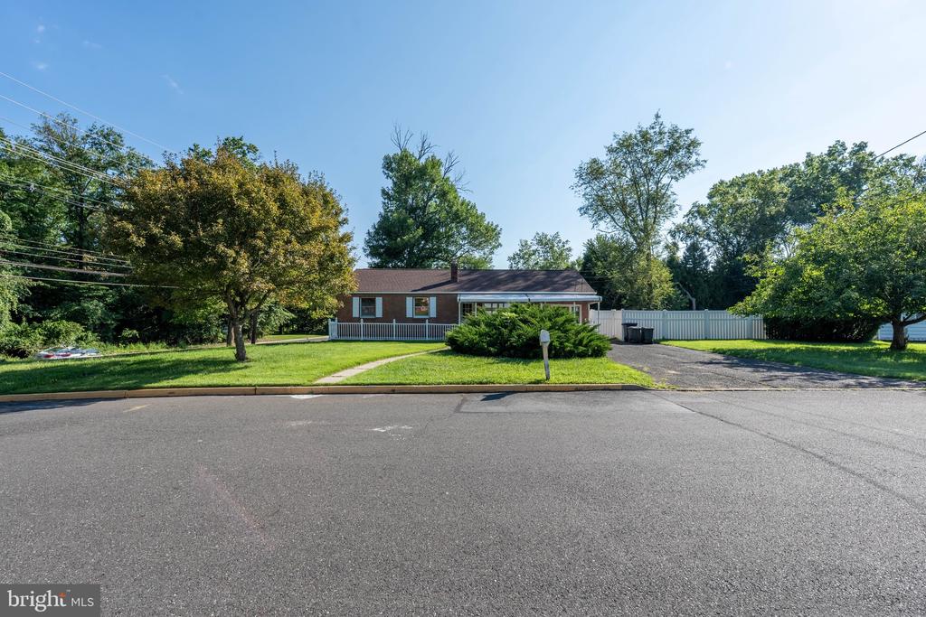 360 HOLLOWBROOK