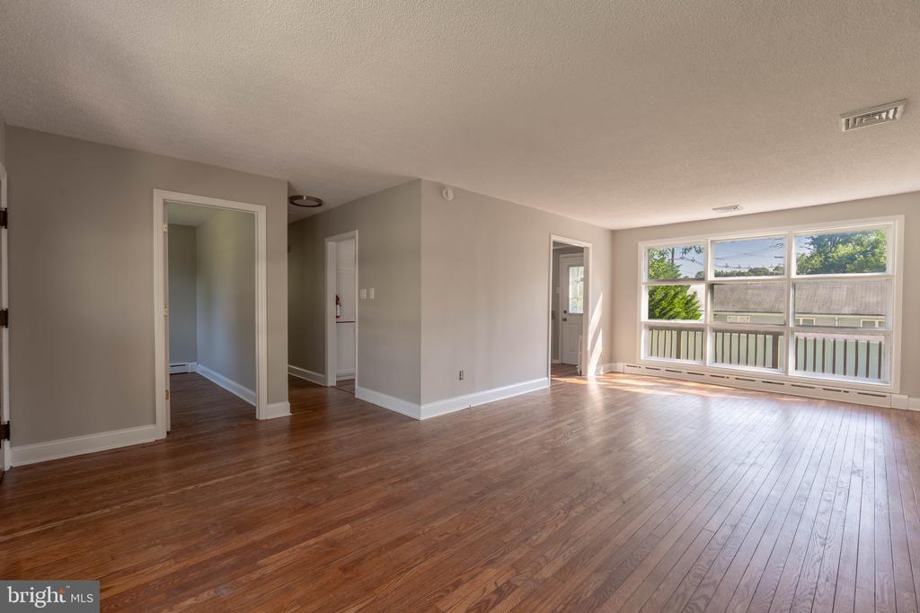 360 HOLLOWBROOK