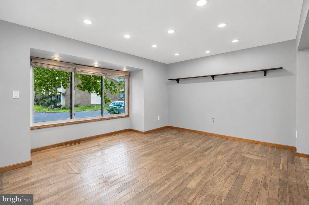 520 MADISON