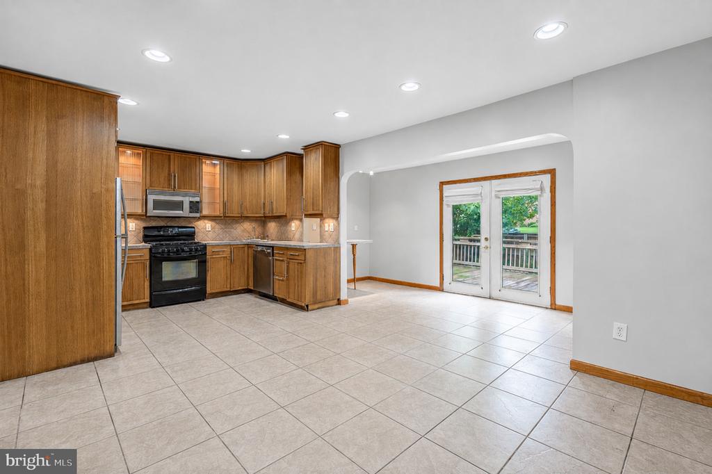 520 MADISON