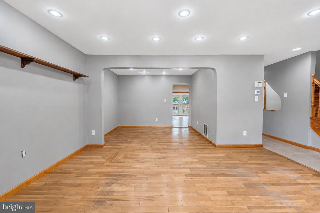 520 MADISON