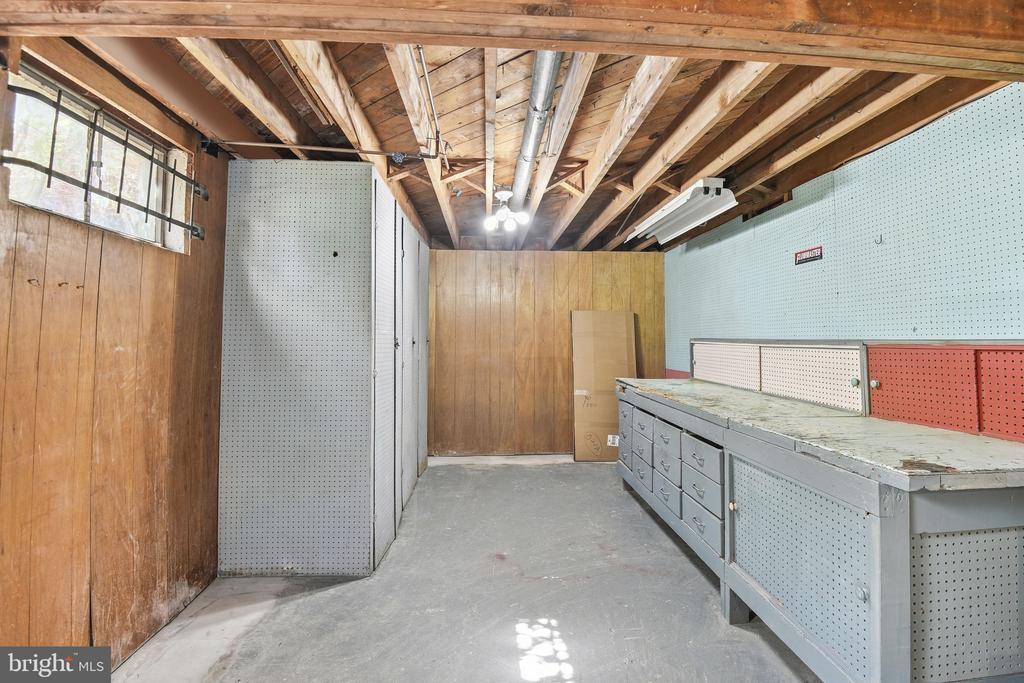 146 GARY DRIVE