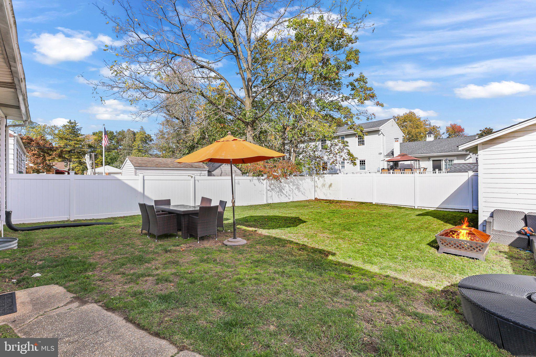 412 Green Grove ROAD