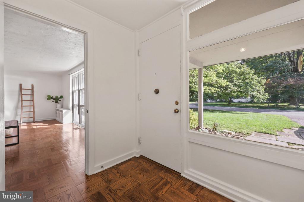20 FARM LANE