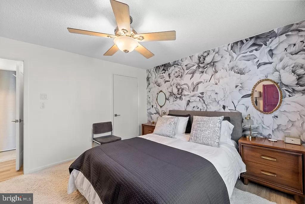 1218 Ravens Crest Dr E