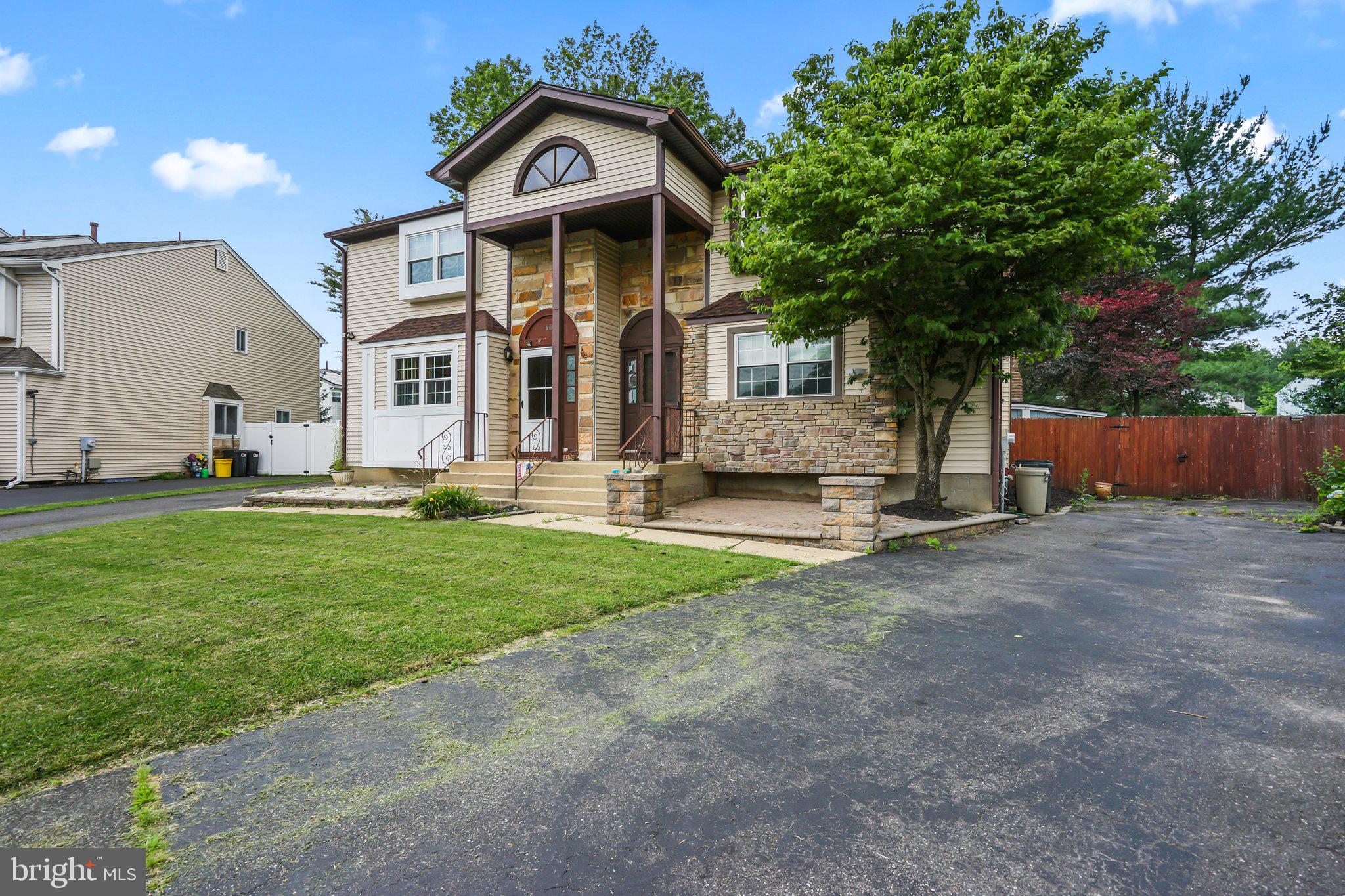 21 JEREMY DR