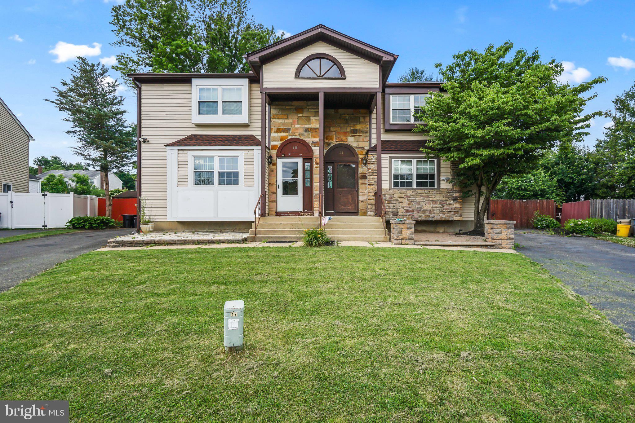 21 JEREMY DR