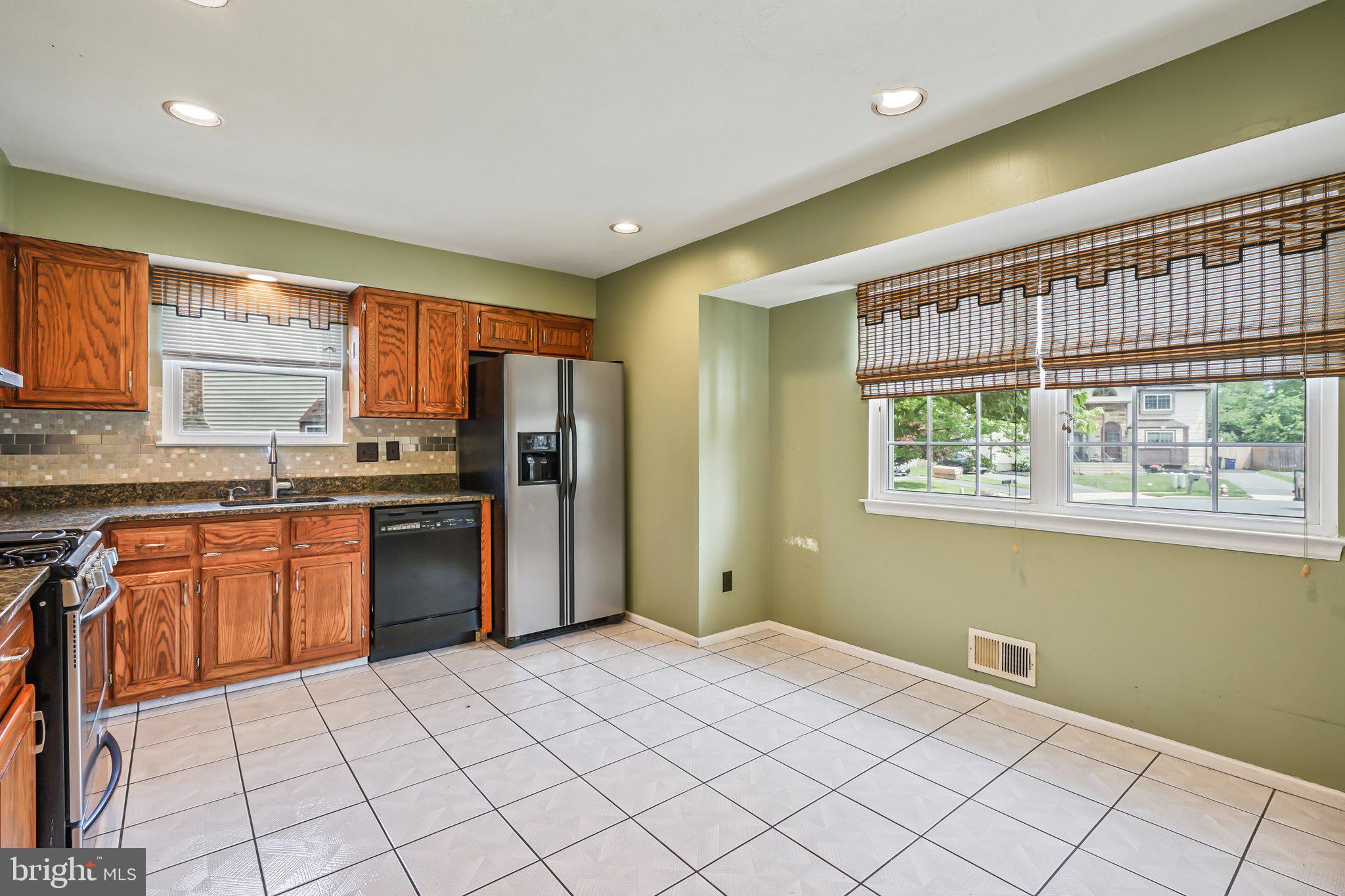 21 JEREMY DR