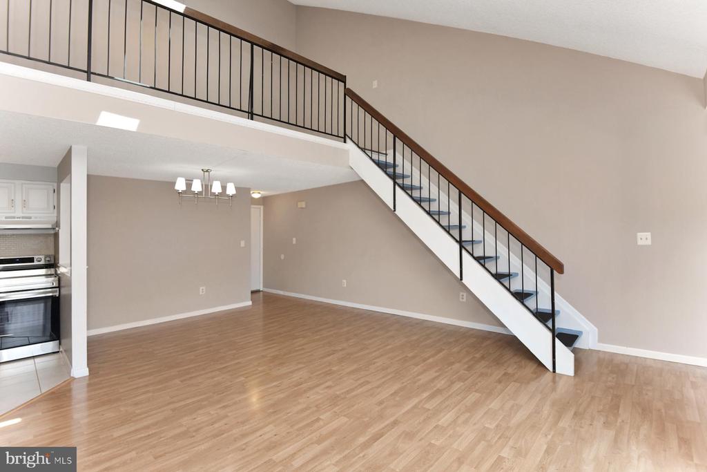 8616 Tamarron Dr