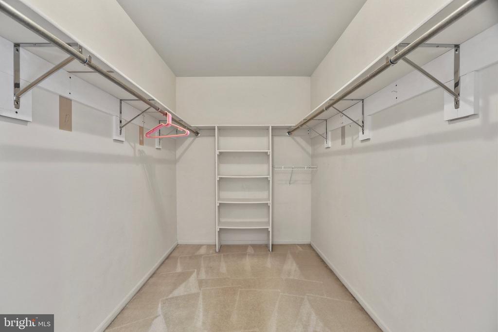 609 OLIVER COURT