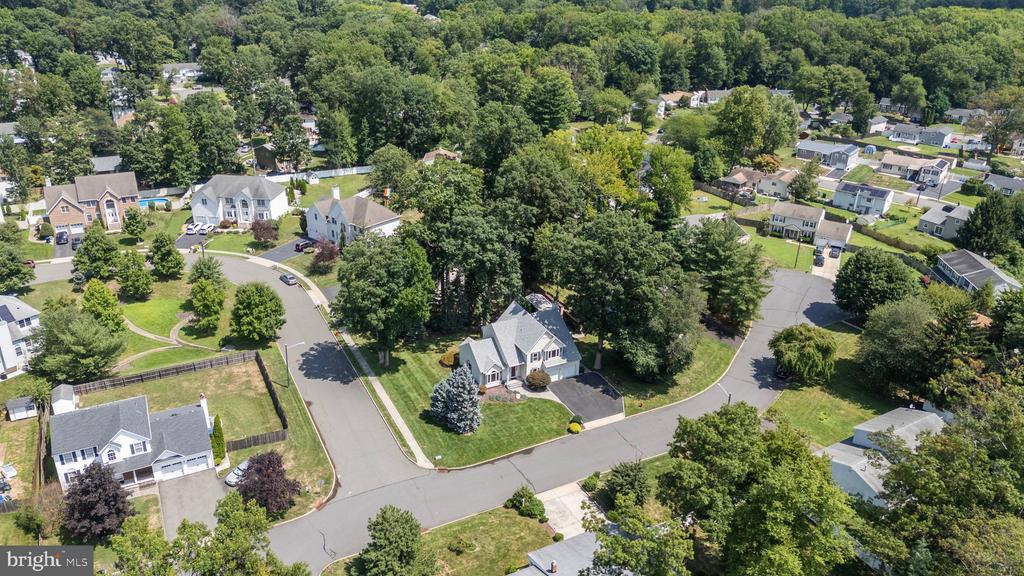 609 OLIVER COURT