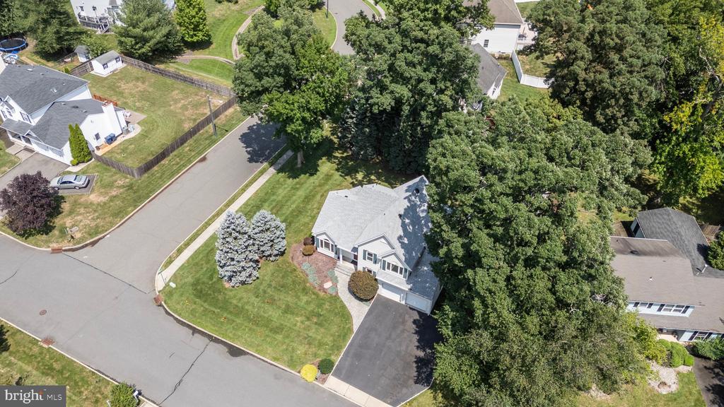 609 OLIVER COURT