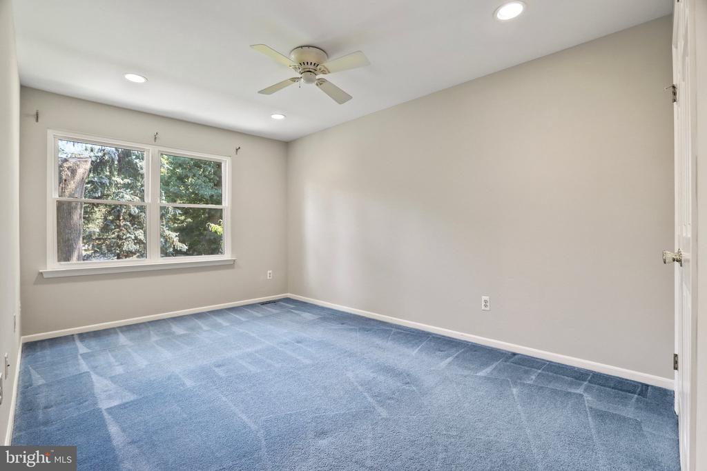 609 OLIVER COURT