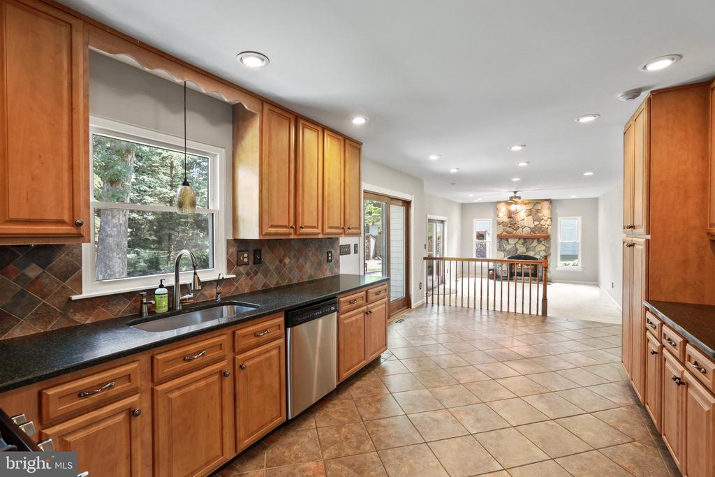 609 OLIVER COURT