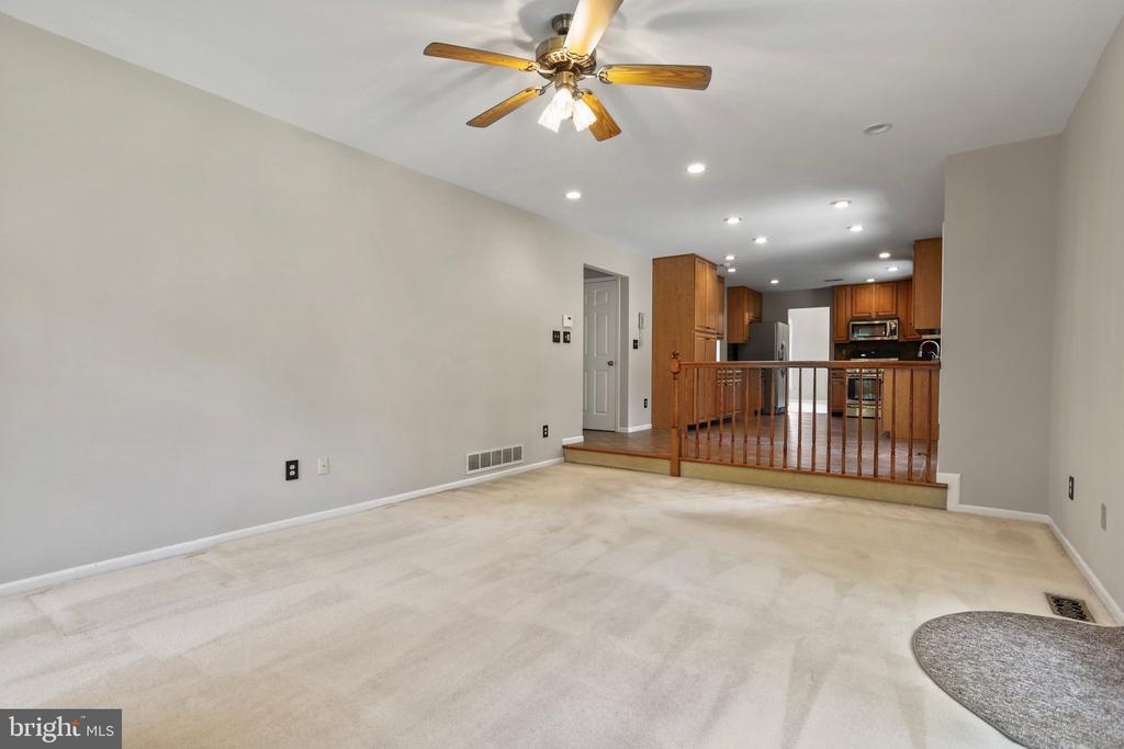 609 OLIVER COURT