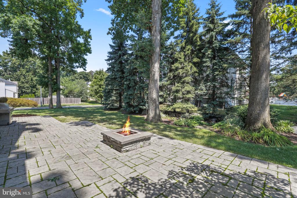 609 OLIVER COURT