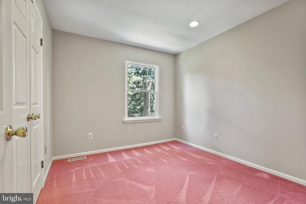 609 OLIVER COURT