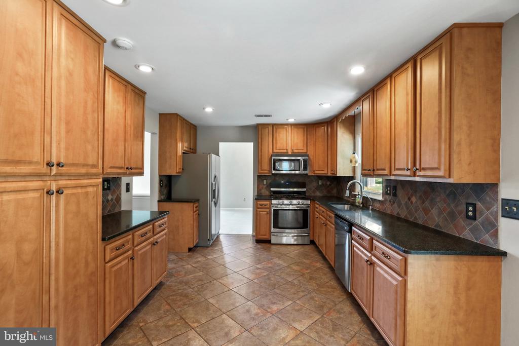 609 OLIVER COURT