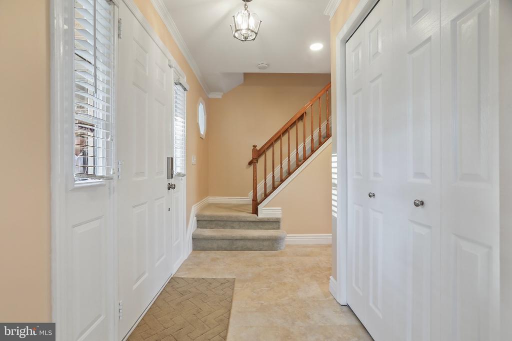 49 Liberty Dr