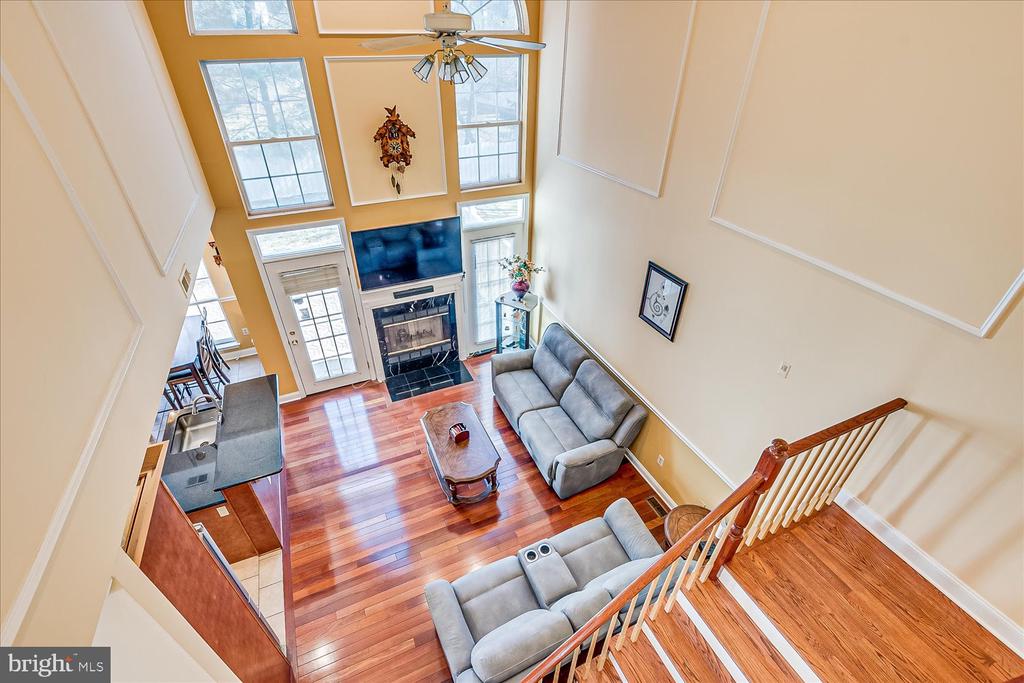 9 Marion Dr