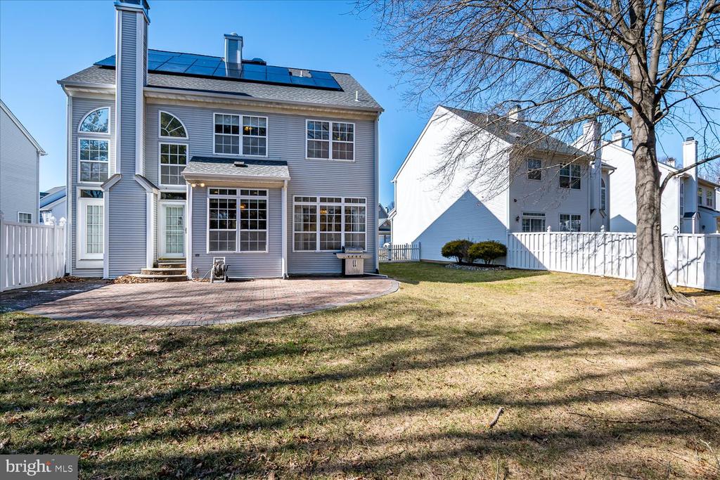 9 Marion Dr