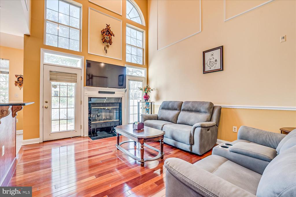 9 Marion Dr