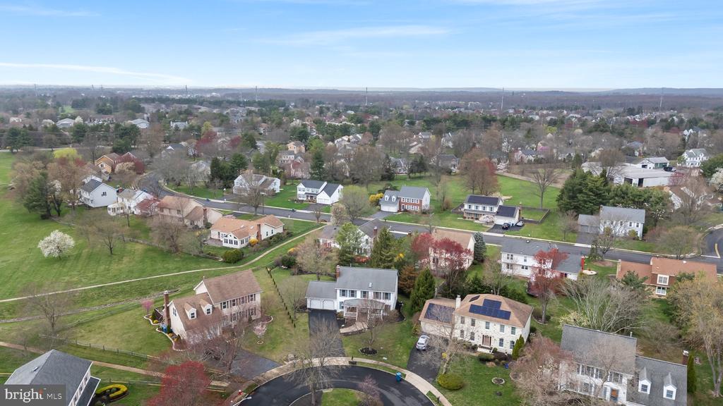 16 Clinton Ct