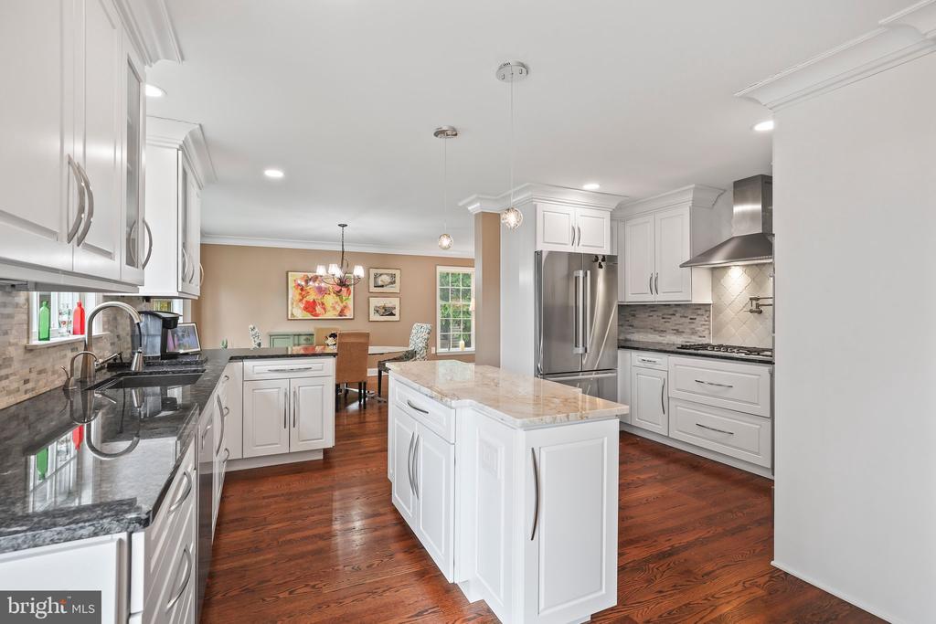16 Clinton Ct