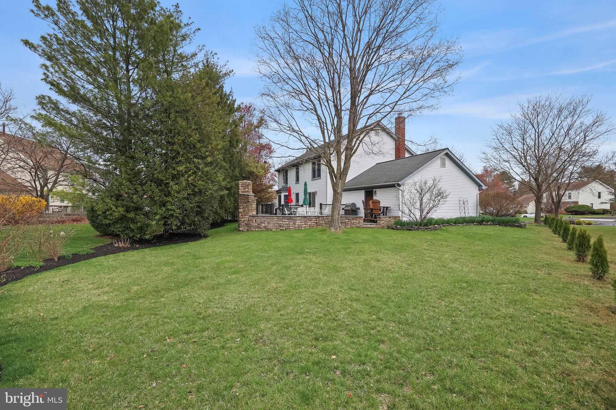 16 Clinton Ct