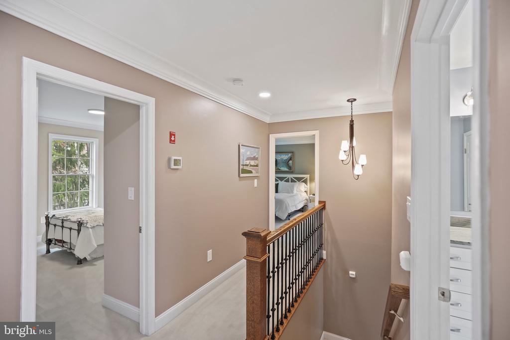 16 Clinton Ct