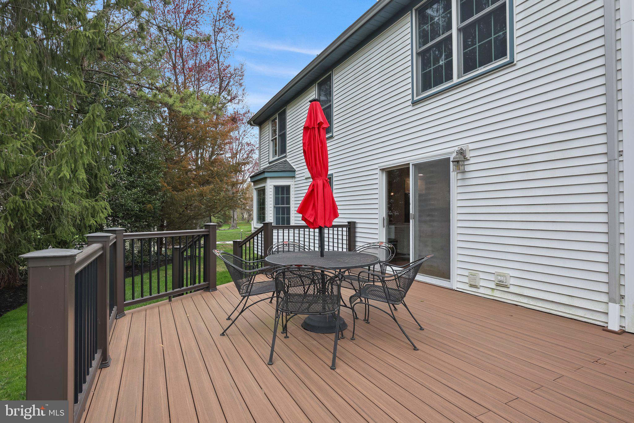 16 Clinton Ct