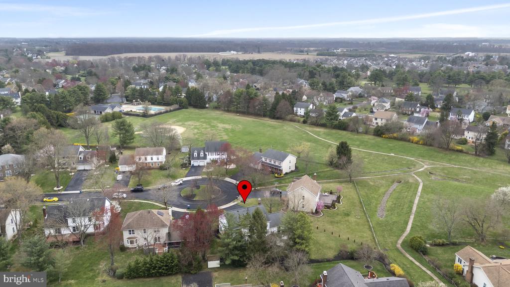 16 Clinton Ct