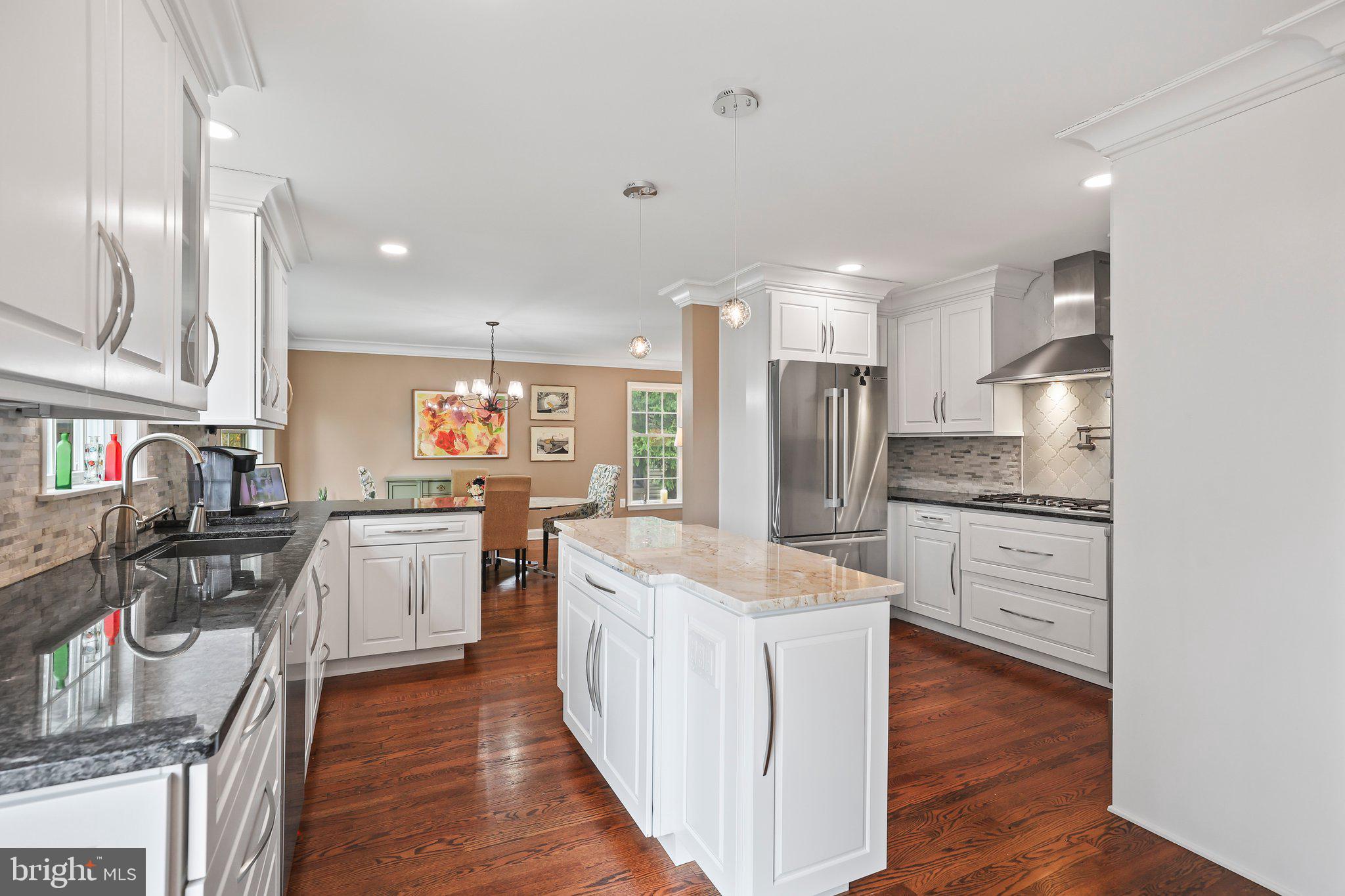 16 Clinton Ct