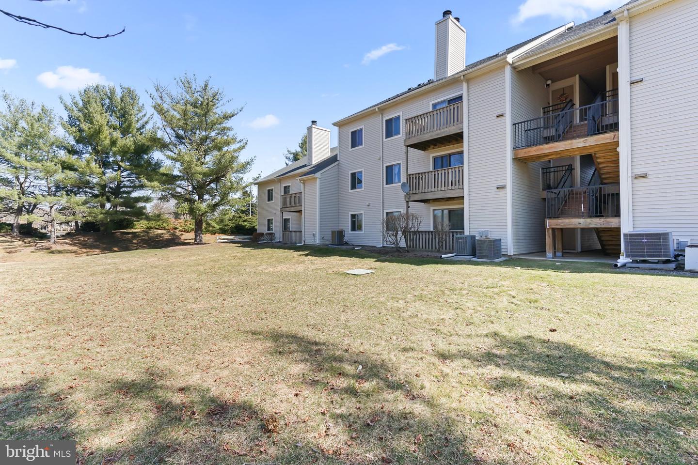 1915 Aspen Dr