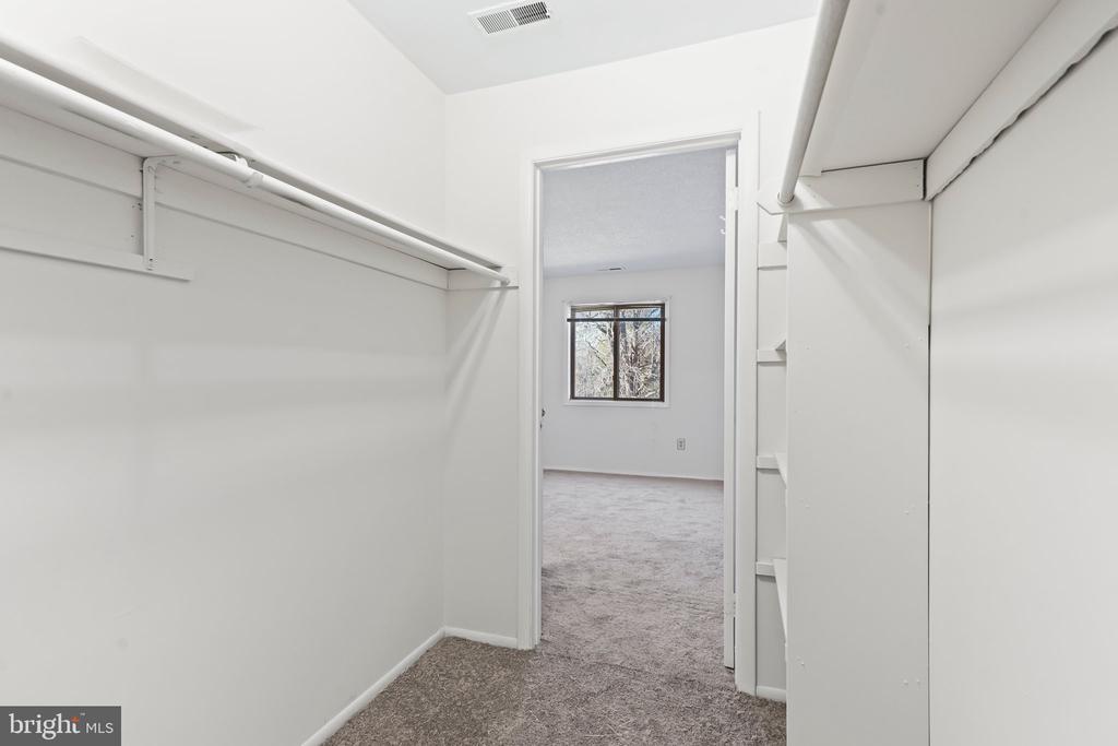 1915 Aspen Dr