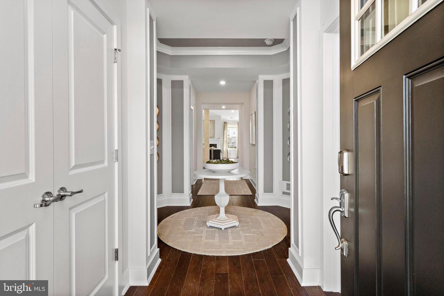 11 Galerie Ct