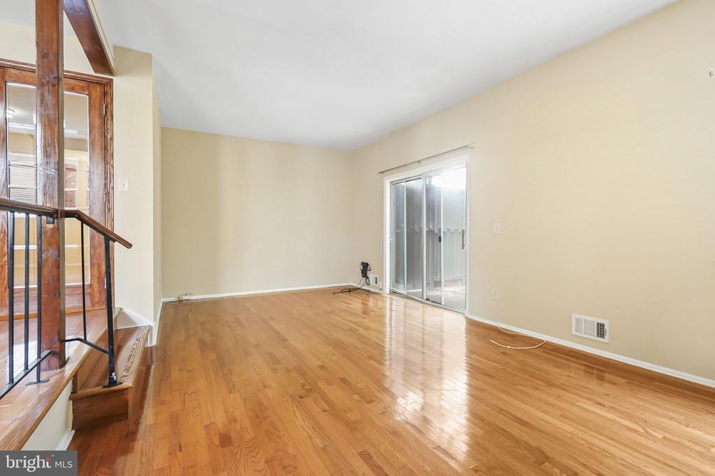 21 JEREMY DRIVE