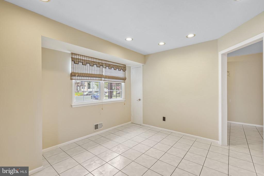 21 JEREMY DRIVE