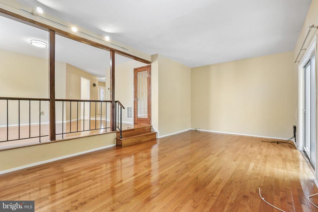 21 JEREMY DRIVE