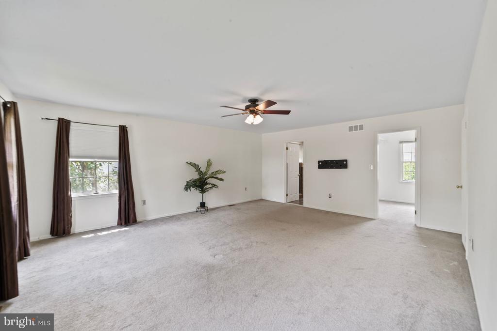 65 WEXFORD DRIVE