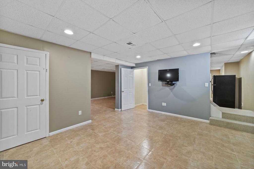 65 WEXFORD DRIVE