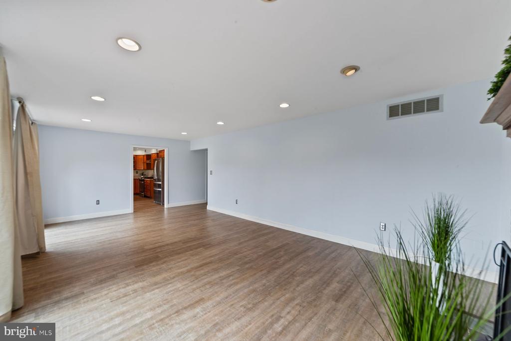 65 WEXFORD DRIVE