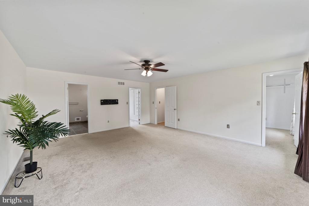 65 WEXFORD DRIVE