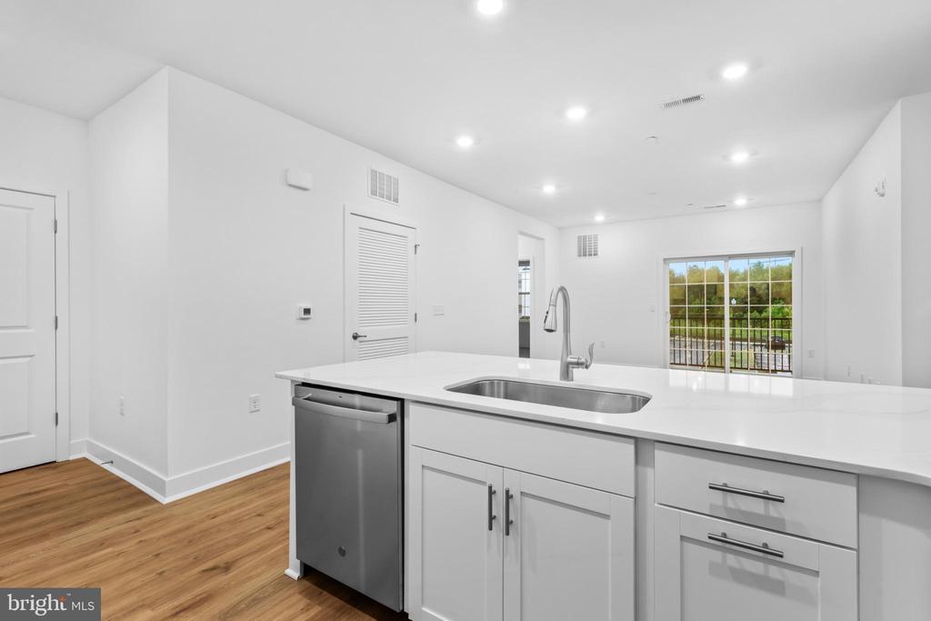 28311 Radford