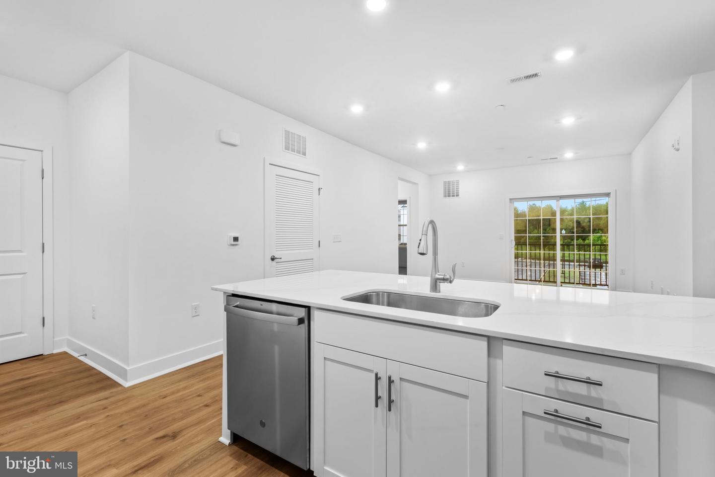 28311 Radford