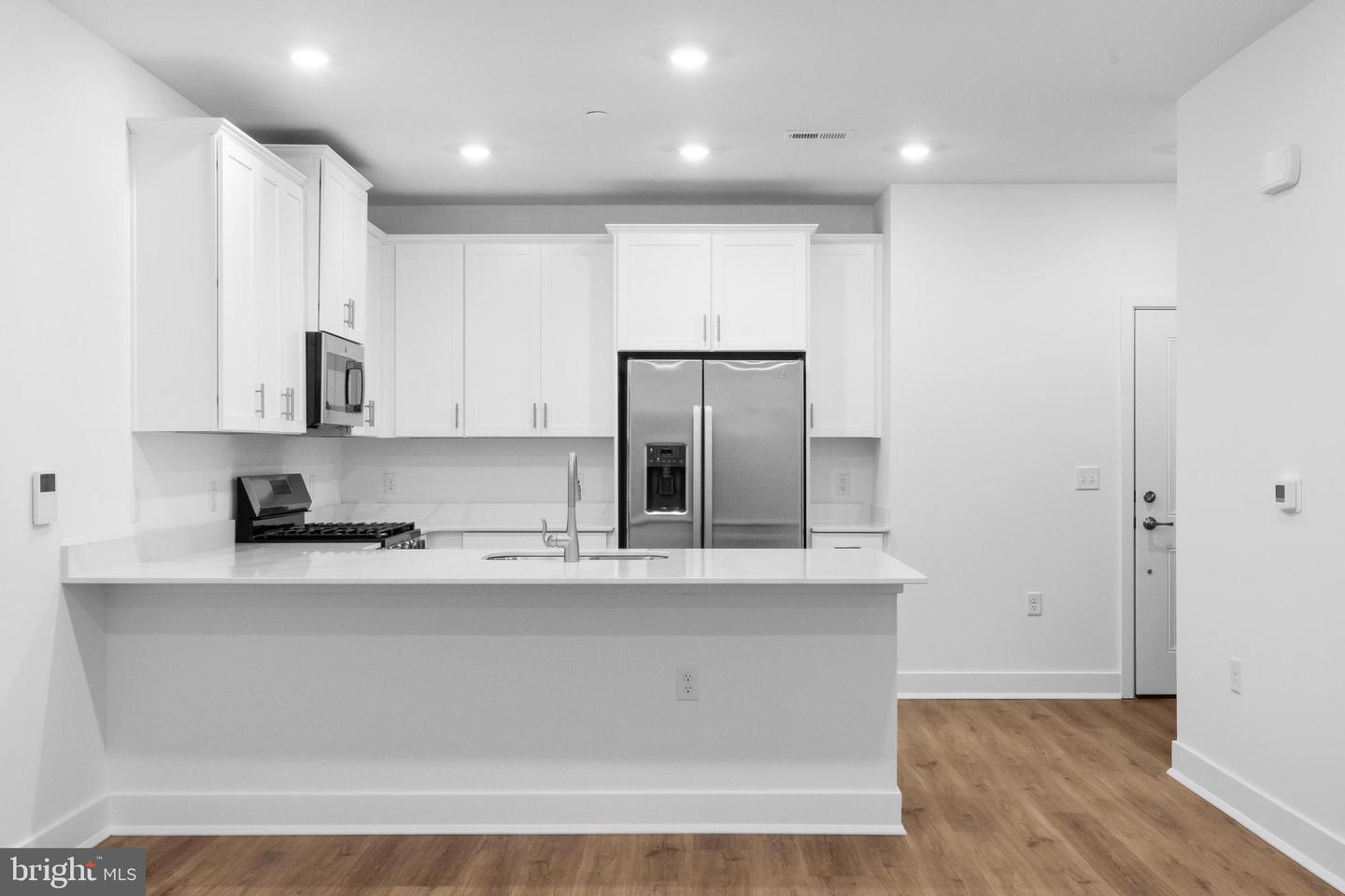 28311 Radford
