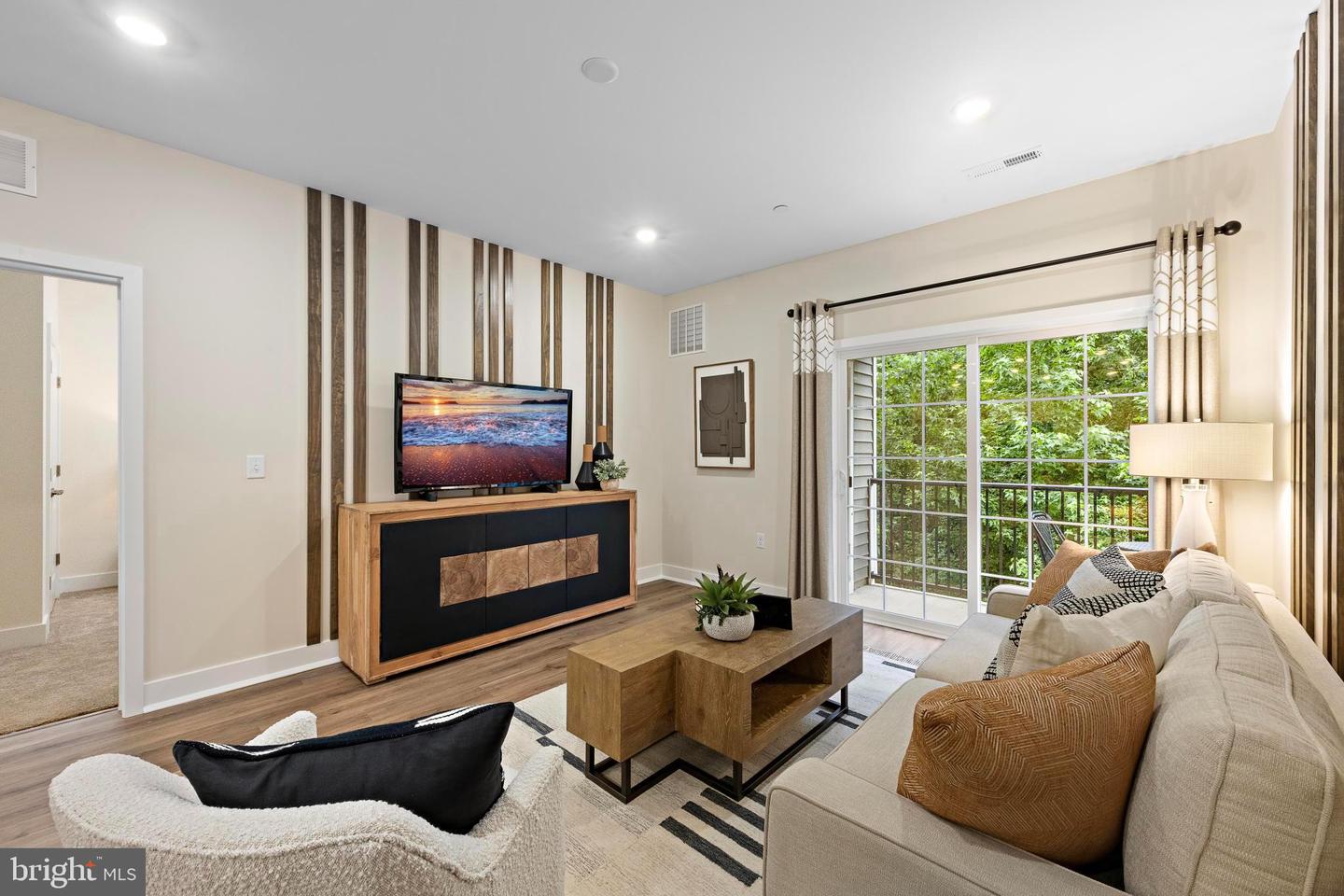 30101 Radford Ct