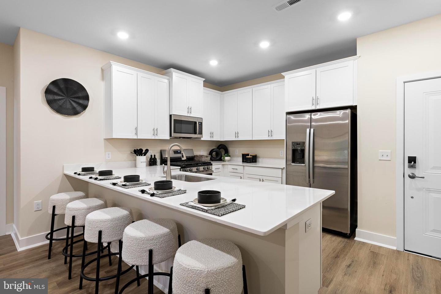 30101 Radford Ct