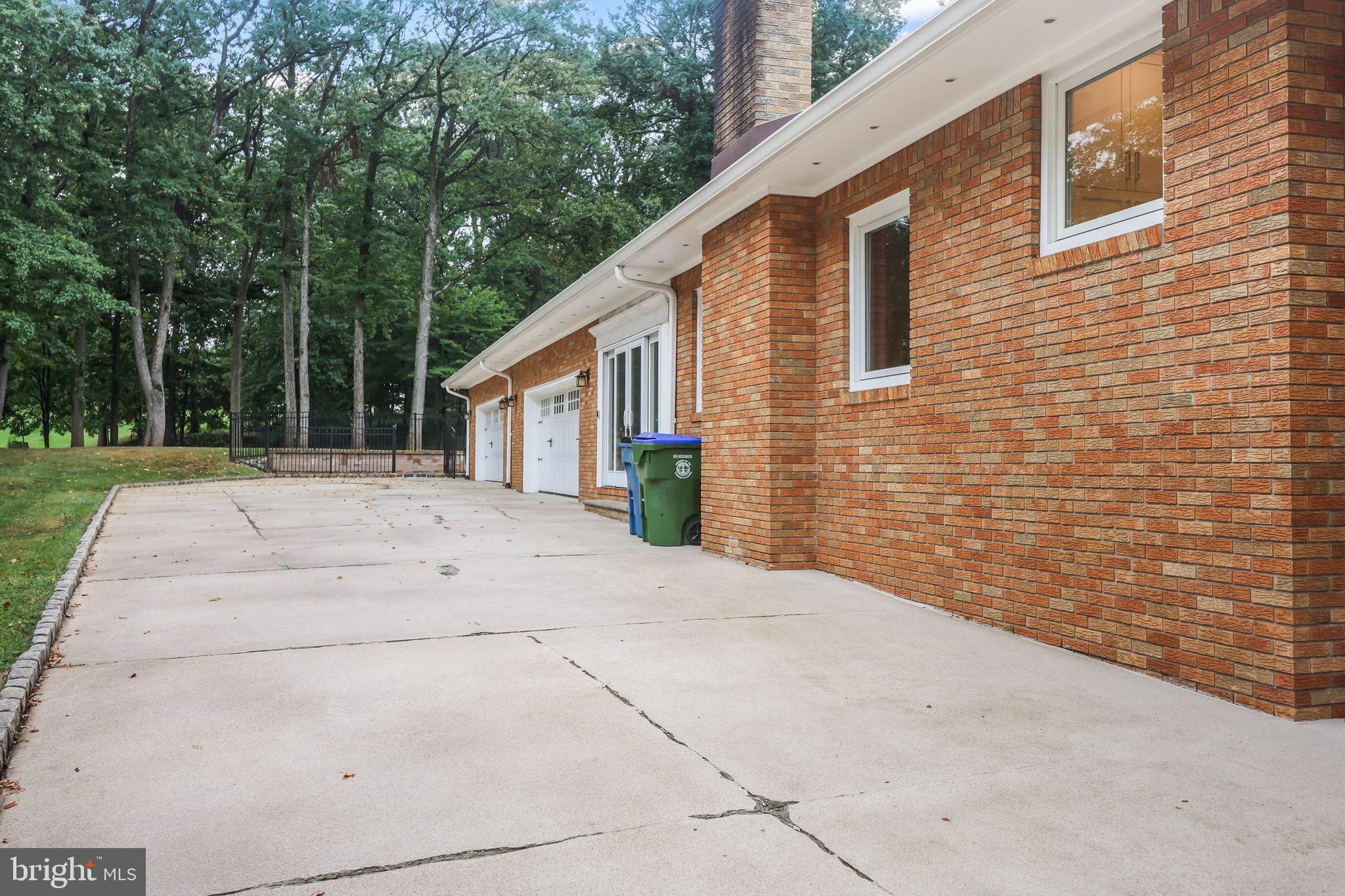 29 REMINGTON DRIVE